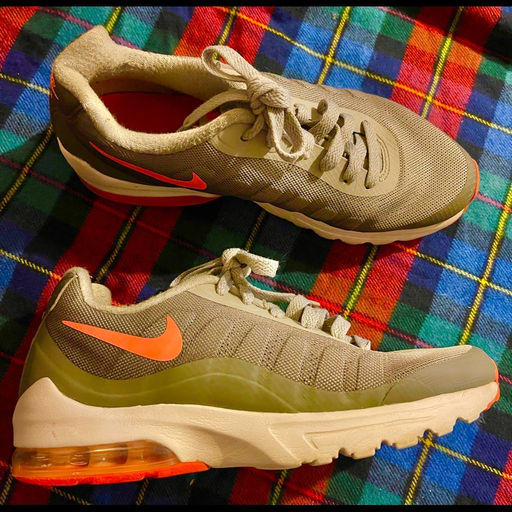 Nike Women’s Sneakers